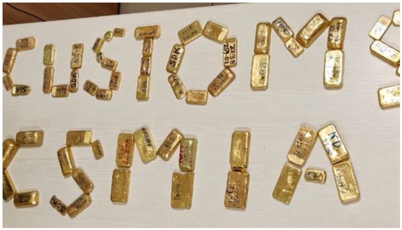 2 women arrested for smuggling gold