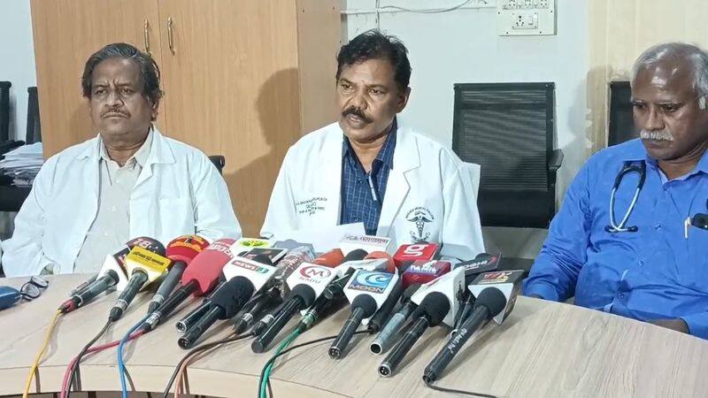 madurai government hospital doctors successfully did 3 difficult operations to single patient vel