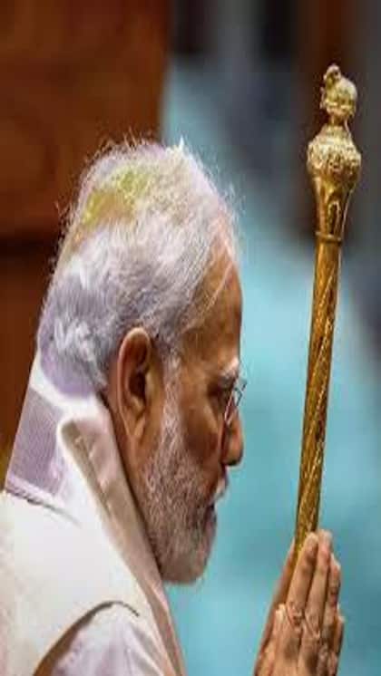 <p>भारत के सबसे पावरफुल पोस्ट मानी जाने वाली पीएम की कुर्सी पर तीसरी बार बैठे नरेंद्र दामोदर दास मोदी को इस महत्वपूर्ण जिम्मेदारी को निभाने के लिए 1.66 लाख रुपए पर मंथ सेलरी मिलती है। </p>
