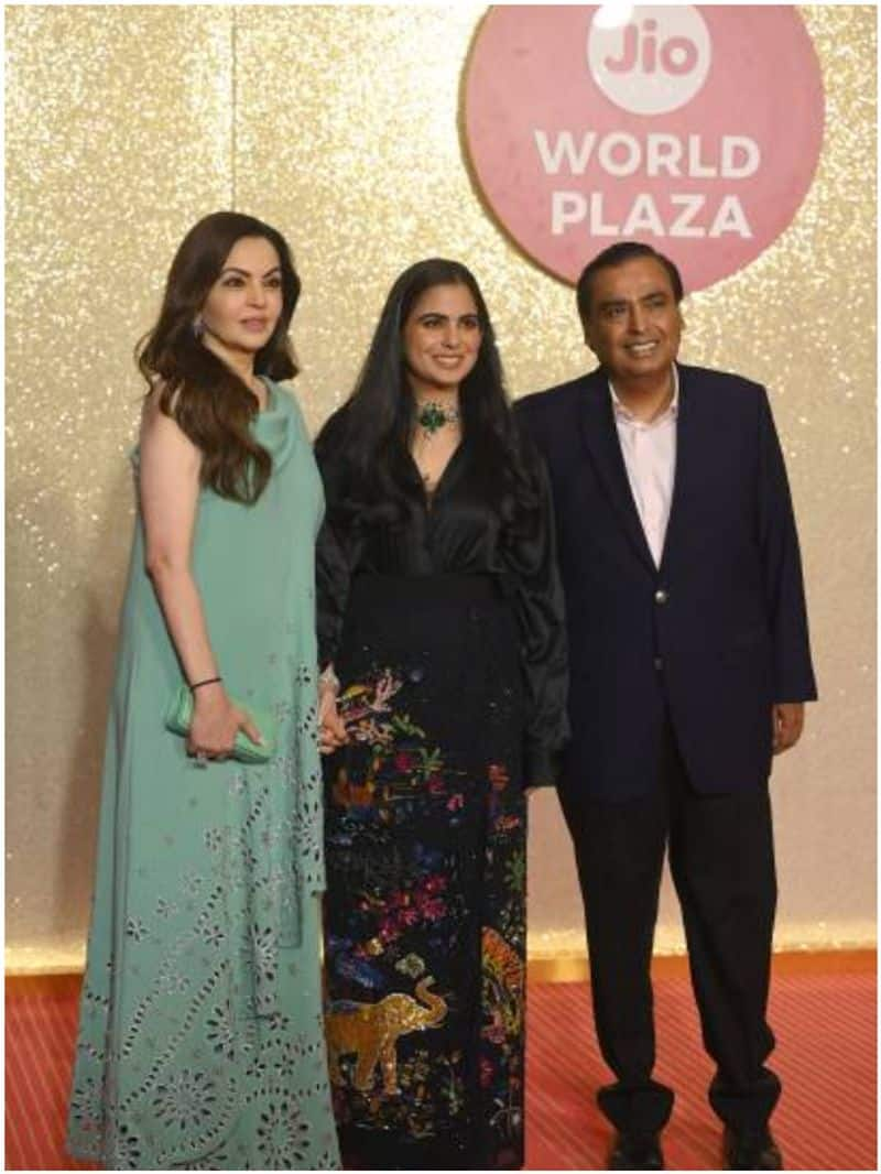 Nita Ambani Stuns with Rs 3 Crore Watch at Jio world Plaza Launch NTI