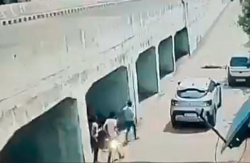 Madhya Pradesh high speed car Hit and run Girl Miraculous escape by death video goes viral in Social Media akb