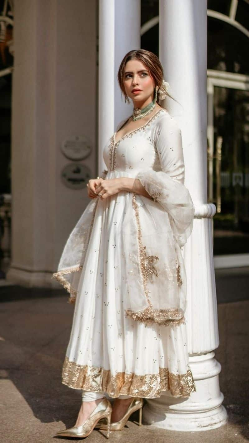 Aamna Sharif 8  fancy salwar suit design for eid al adha 2024 kxa