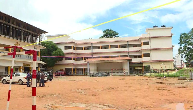 Kerala school head teachers transfer delayed