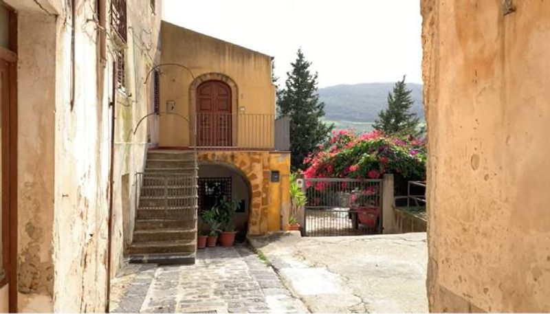 one euro house for sale in Sambuca di Sicilia italy 