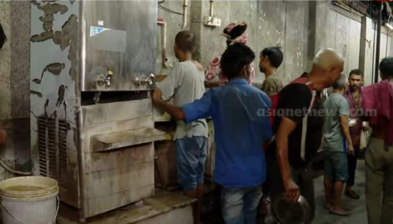 shelter homes in delhi about 450 people water scarcity drinking water from toilet