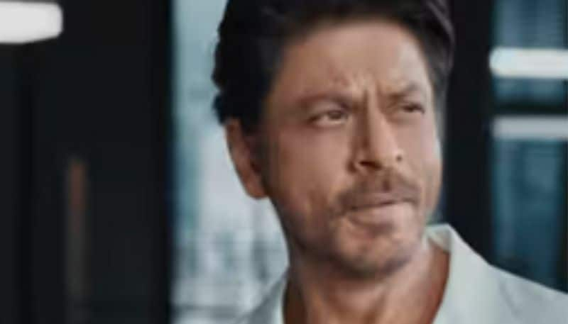 ShahRukh khan not able to pay EMI for his car and then bank ceased his vehicle gan