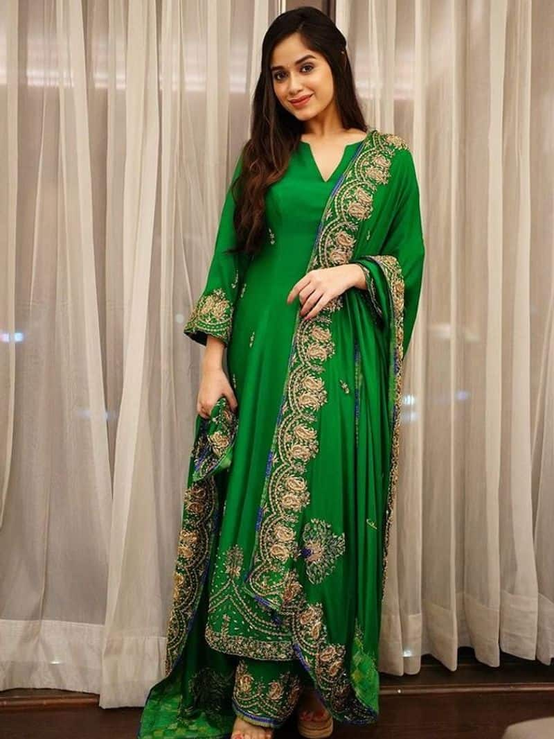 Jannat Zubair latest suit for Eid-ul-Adha zkamn