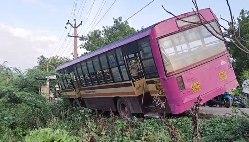 Thiruvallur Government Bus slides down in road with 40 passengers after break failure ans