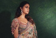 Keerthy Suresh trendy blouse design for party wear xbw