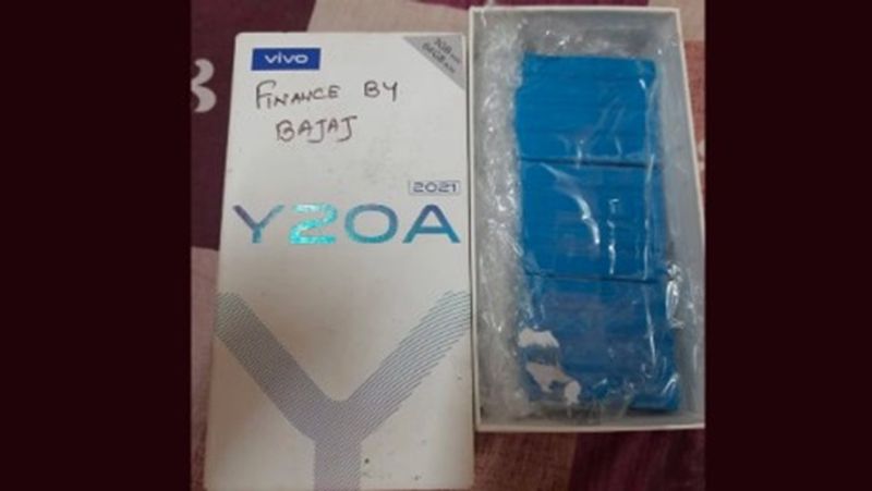 Amazon Customer Orders Mobile Phone Online, Gets Three Bars of Soap Instead -sak