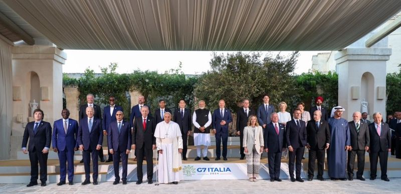 India Takes Centre Stage: PM Modi's G7 Group Photo Celebrated By Thousands sgb