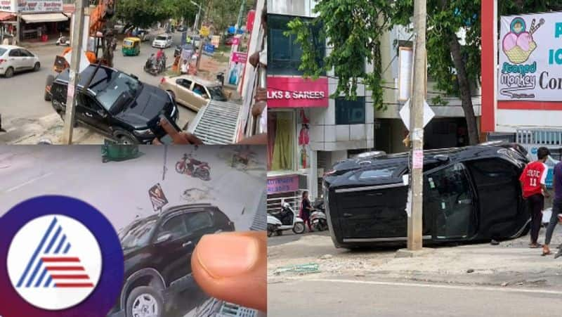 KIA car overturned in Nagarabhavi BDA road bengaluru rav