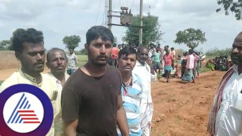 Laborer dies due to electrocution at koppal district rav