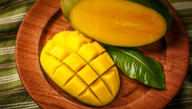 does eating mango increase uric acid levels