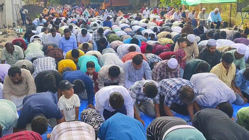 thousands of muslim people did special prayer on bakrid festival in madurai vel