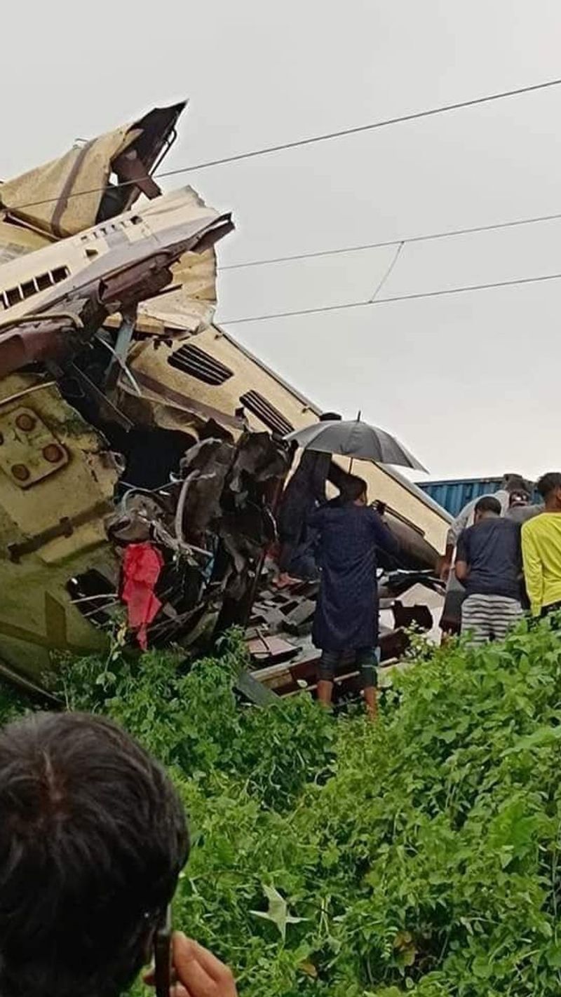 ट्रेन या स्टेशन पर हिंसक झड़प में मौत या चोट लगने पर
