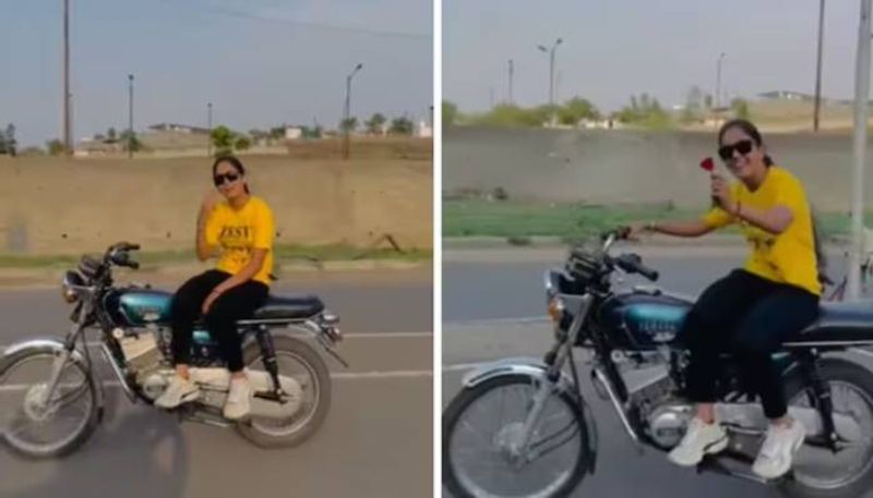 woman dangerously ride bike in pune viral video 