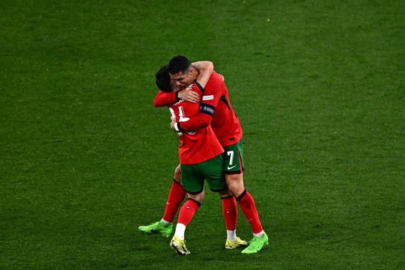 football Euro 2024: Conceicao's late heroics seals Portugal's 2-1 win over Czechia, Ronaldo hug wins hearts (WATCH) snt