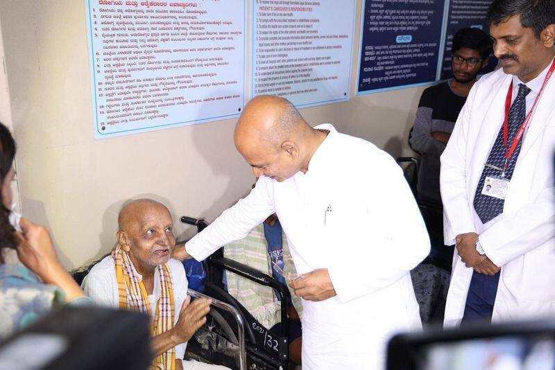 Minister Sharan Prakash Patil sudden visit to Kidwai-Indira Gandhi Children's Hospital today at bengaluru rav