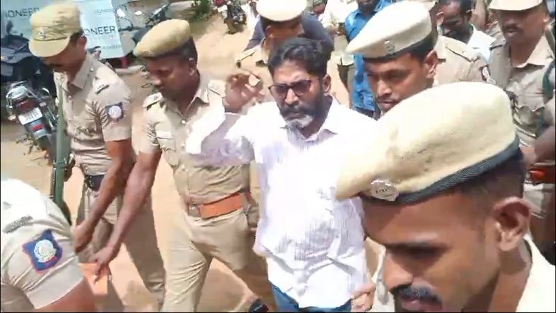 once again goondas act case filed against youtuber savukku shankar at theni police station vel