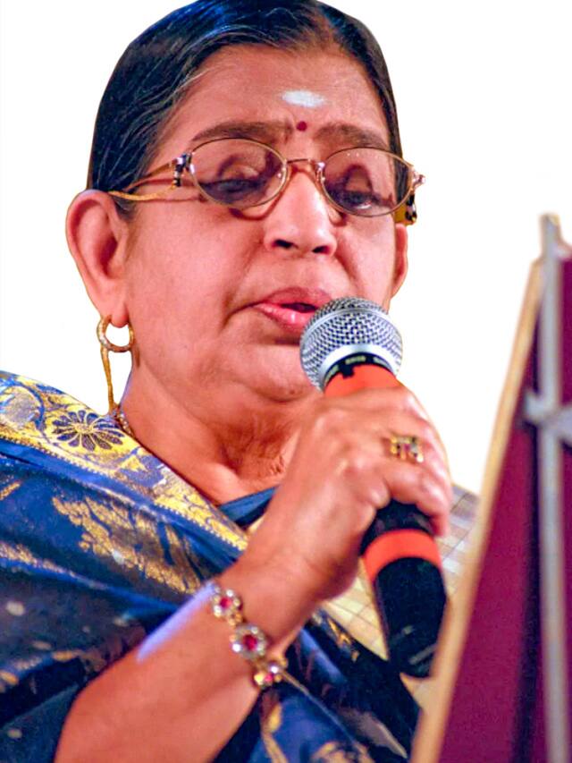 Singer P Susheela admitted hospital mma