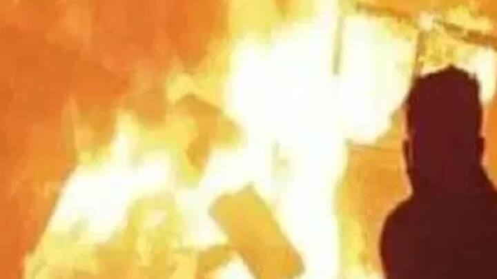 massive fire broke out in factory gurugram daulatabad industrial area 