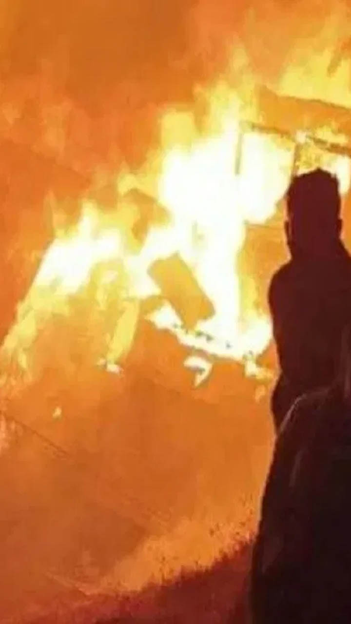 massive fire broke out in factory gurugram daulatabad industrial area  massive fire broke out in factory gurugram daulatabad industrial area