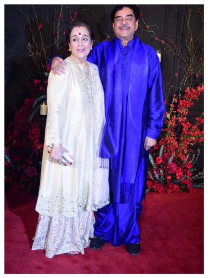 Shatrughan Sinha's Fatherly Blessing