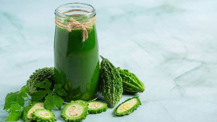 5 Detoxifying Beverages for a Deep Body Cleanse rav