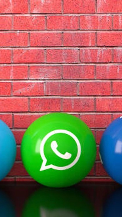 <p>आने वाले हफ्तों में 35 से ज्यादा Android व iOS स्मार्टफोन से WhatsApp सपोर्ट खत्म होने वाला है। WhatsApp ऐप में नए फीचर जोड़ता रहता है, जिसके लिए खास सिस्टम की जरूरत होती है।</p>

