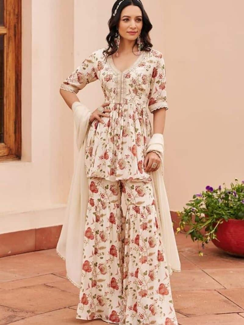 Trendy stylish peplum kurta set zkamn