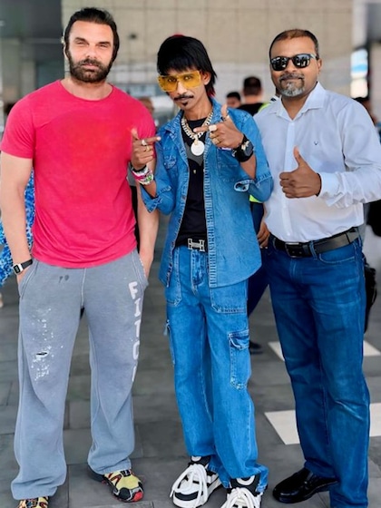 <p>डॉली की चाय बनाने की खास शैली और करिश्माई मौजूदगी ने उन्हें टॉक शो और पब्लिक ईवेंट्स में सबकी पहली पसंद बना दिया है।</p>
