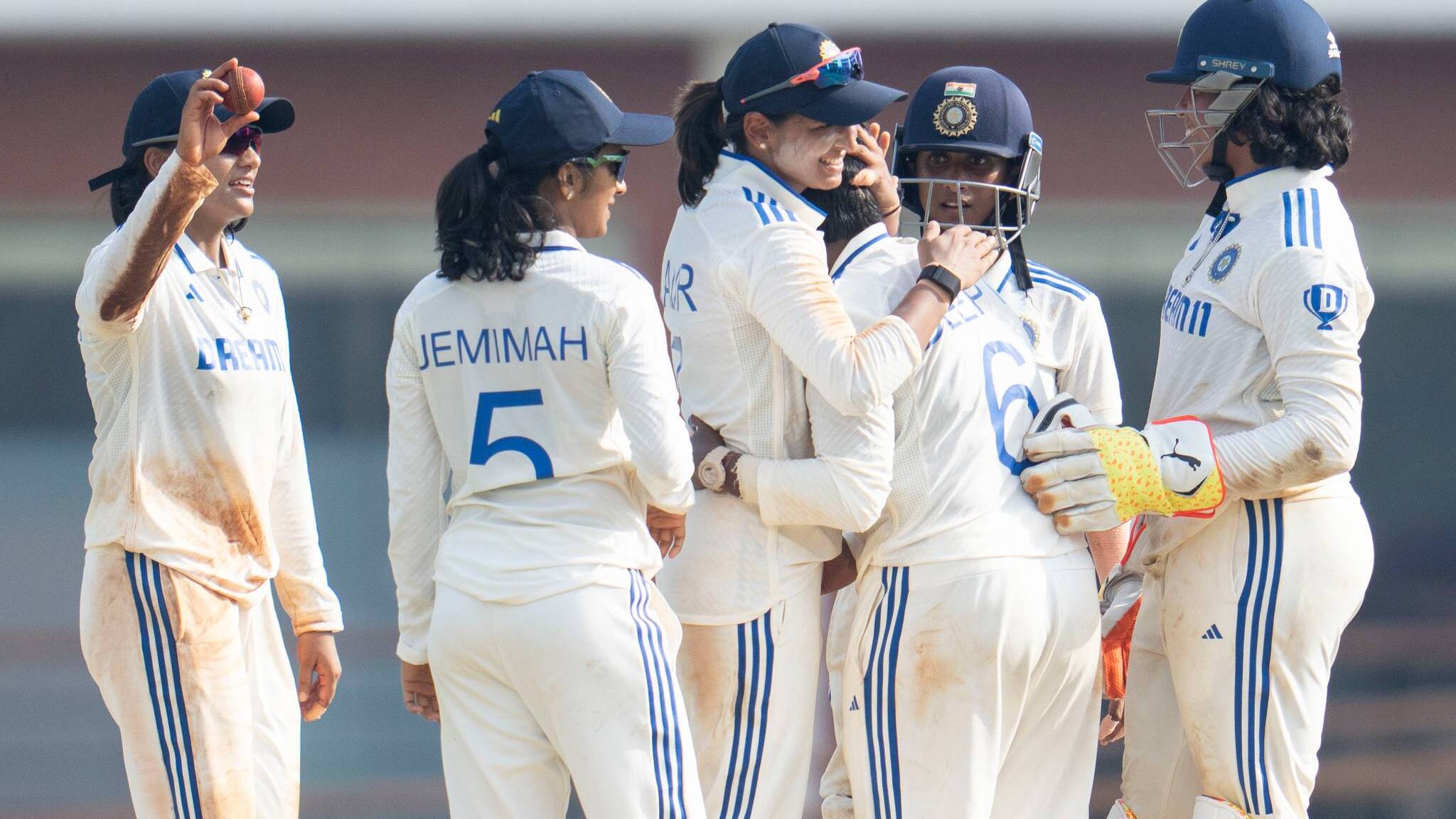 INDIAN WOMEN CRICKET TEAM