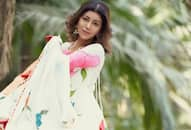 Debinna Bonnerjee latest designer kurta set zkamn