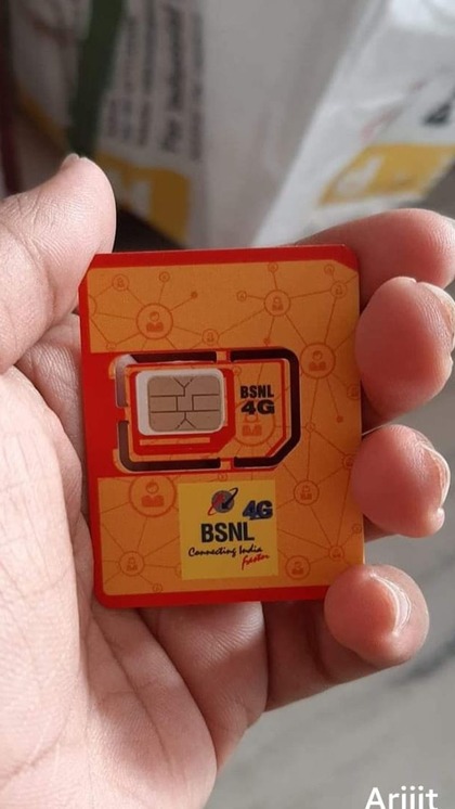 <p>BSNL अपने यूजर्स के लिए कई प्रीपेड रिचार्ज प्लान में एक्स्ट्रा बेनिफिट दे रहा है। सरकारी टेलीकॉम कंपनी ने अब अपने एक ऐसे ही प्लान में यूजर्स को एक्स्ट्रा डेटा ऑफर किया है। </p>

