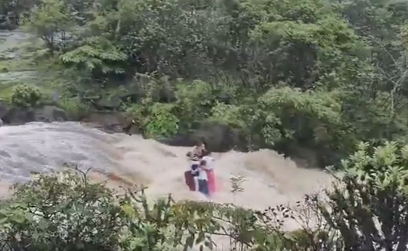 Woman and 4 children washed away due to sudden raise of dam flow water level at lonavala ckm