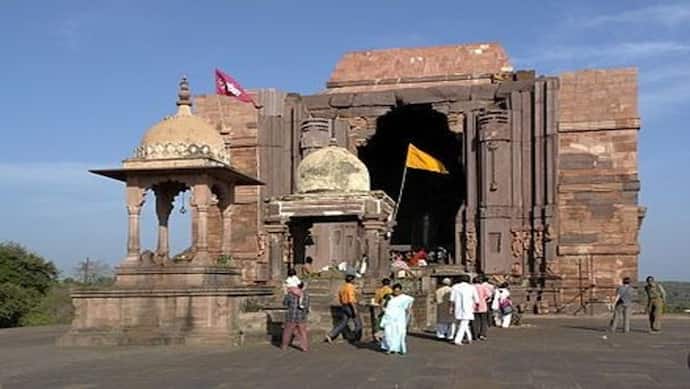 1) भोजपुर शिव मंदिर (Bhojpur Shiva Temple  Madhya Pradesh)