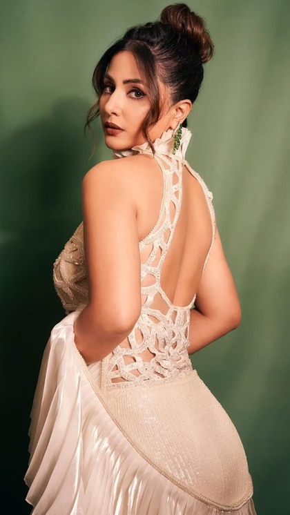 साड़ी पहन लगेंगी हुस्नपरी,स्टाइल करें 8 Backless Blouse Design