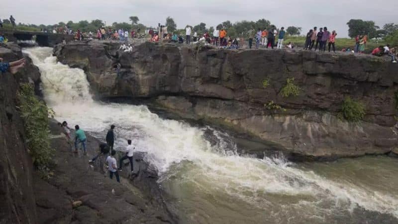 Lonavala Bhushi dam tragedy  If you are going to visit hills and waterfalls during the rainy season keep these things in mind for your own safety  XSMN