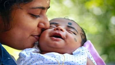 सरकारी योजना:  बेटी पैदा होते ही सरकार उठाती जिम्मेदारी! इस स्कीम का यूं उठाएं लाभ 