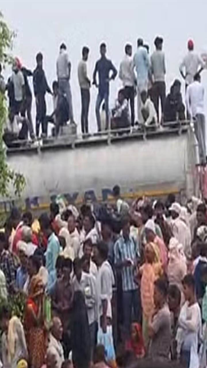 120 Killed due to Stampede at Hathras in Uttar Pradesh grg 