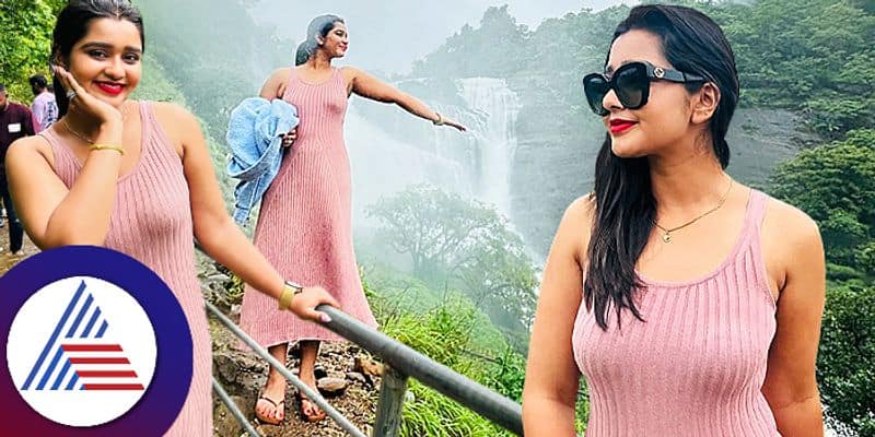 Ramachari fame Mouna Guddemane enjoys monsoon in Coorg pav