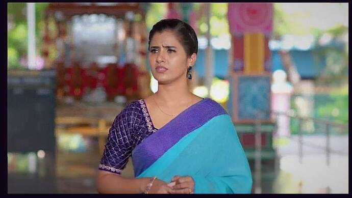 Karthigai deepam serial