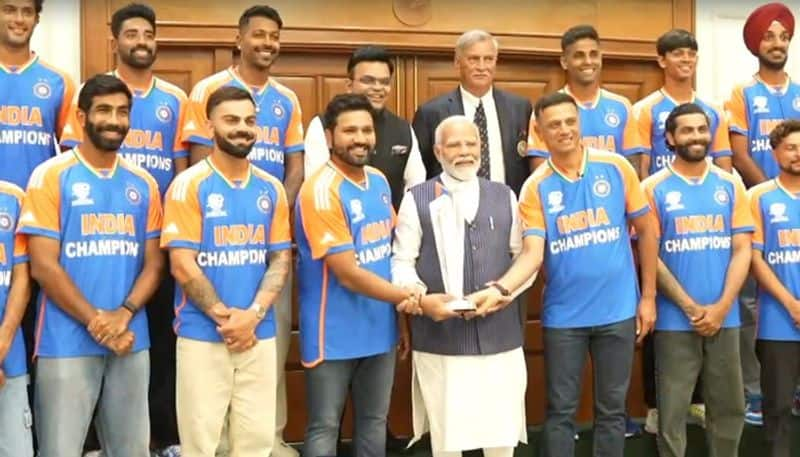 PM Modi meets T20 WC 2024 champions at Delhi residence, joyfully interacts with Rohit Sharma & Co. (WATCH)