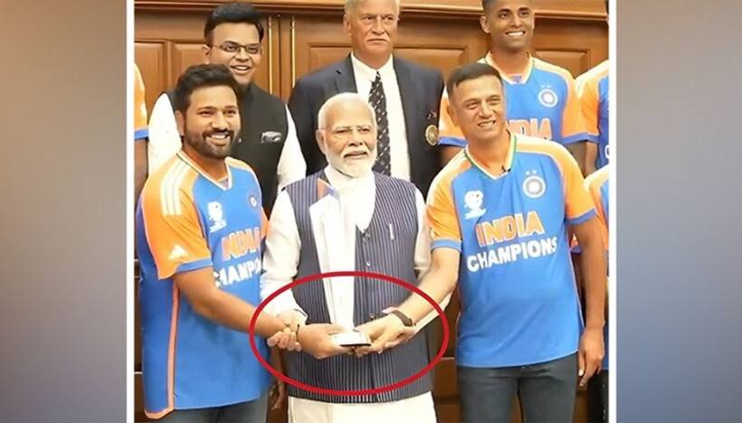 'True leader': PM Modi praised for holding Rohit, Dravid's hands instead of T20 WC 2024 trophy during photo op