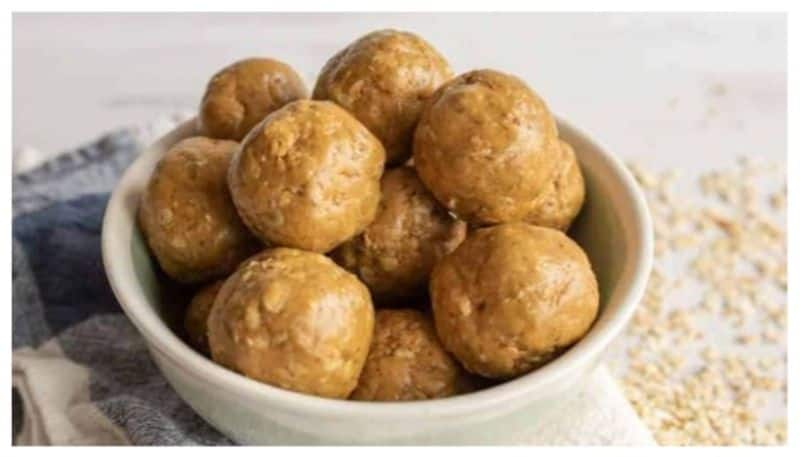 three ingredient peanut protein balls recipe