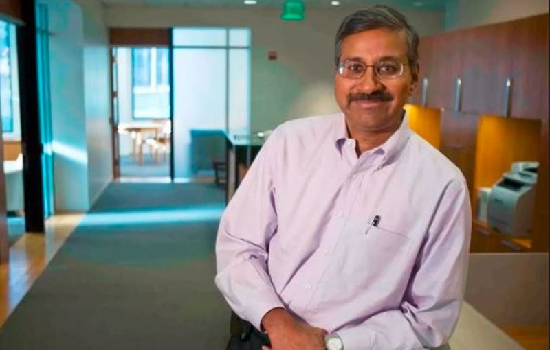 Indian born American billionaire Ram Sriram He was the first Indian who invested in Google akb