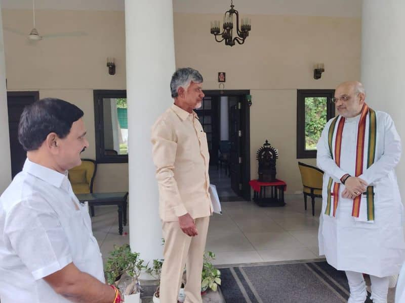 Duscussion in Telugu states  over CMs Chandrababu Naidu and Revanth Reddy meeting  AKP