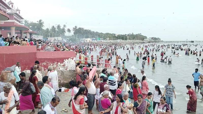 Thousands of devotees perform special worship at Ramanathaswamy temple on the occasion of aani amavasya vel