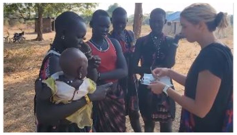 Women And Children Tasted Chocolate For The First Time in south sudan video viral 